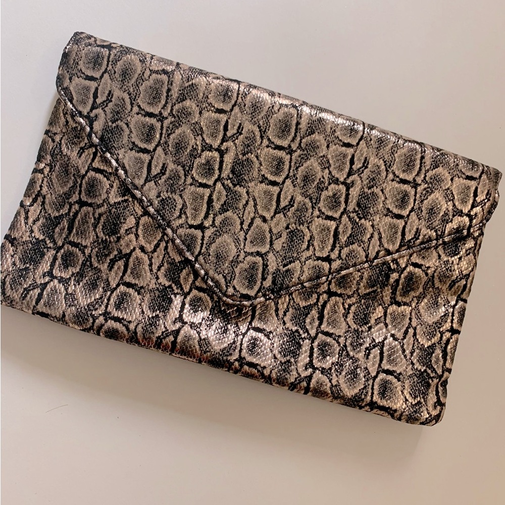 Snakeprint clutch